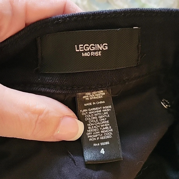 EXPRESS Mid-Rise Distressed Jegging - Picture 6 of 8